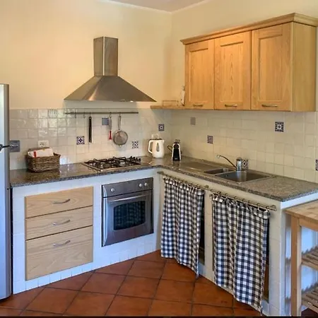 Belvedere Residenza Mediterranea アパートホテル ポルトフェッラーイオ