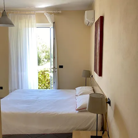 Belvedere Residenza Mediterranea アパートホテル ポルトフェッラーイオ